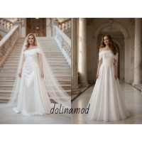 Wedding dress for a curvy figure: a guide to successful silhouettes