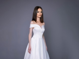 Wedding dresses 2022 from the Valley of Fashion - grace and conciseness